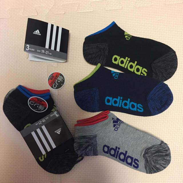 adidas(アディダス)の19 20 21 6足 新品 靴下 ソックス キッズ 子ども adidas  キッズ/ベビー/マタニティのこども用ファッション小物(靴下/タイツ)の商品写真