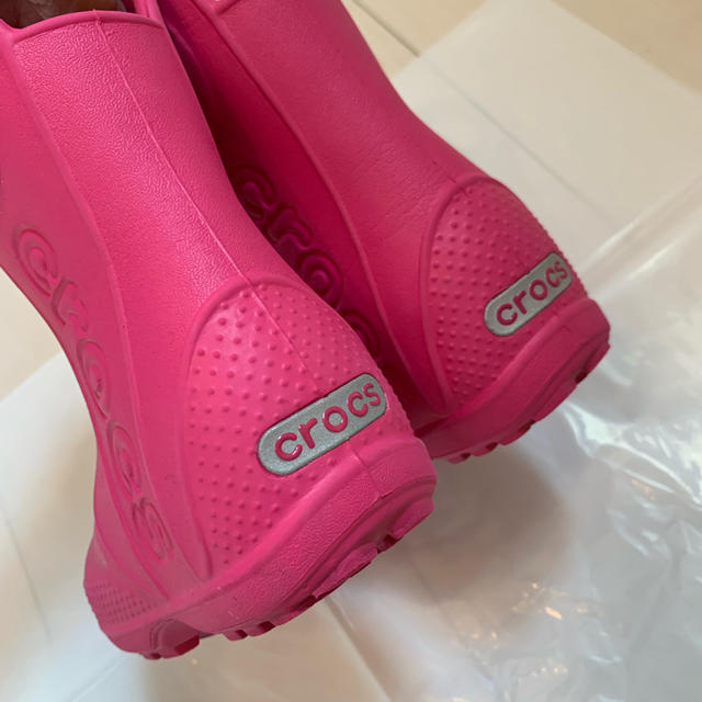 crocs(クロックス)のクロックス キッズ  キッズ/ベビー/マタニティのベビー靴/シューズ(~14cm)(ブーツ)の商品写真