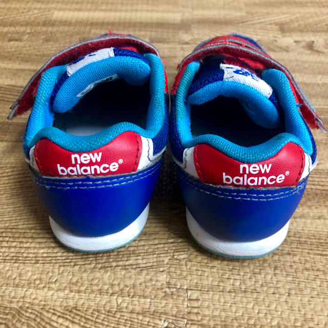 New Balance(ニューバランス)のニューバランス 13.5センチ キッズ シューズ キッズ/ベビー/マタニティのキッズ靴/シューズ(15cm~)(スニーカー)の商品写真