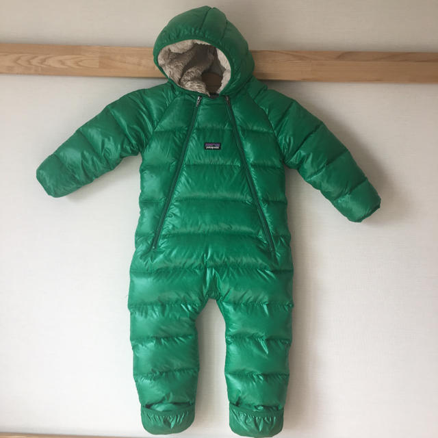 patagonia(パタゴニア)のパタゴニア  ダウン  ジャンプスーツ  オールインワン  2T キッズ/ベビー/マタニティのキッズ服男の子用(90cm~)(コート)の商品写真