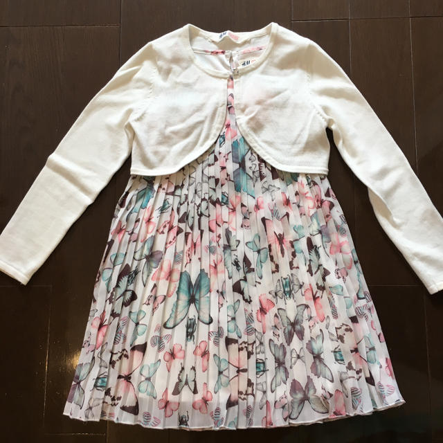 H&M(エイチアンドエム)のワンピース&ボレロセット キッズ/ベビー/マタニティのキッズ服女の子用(90cm~)(ドレス/フォーマル)の商品写真