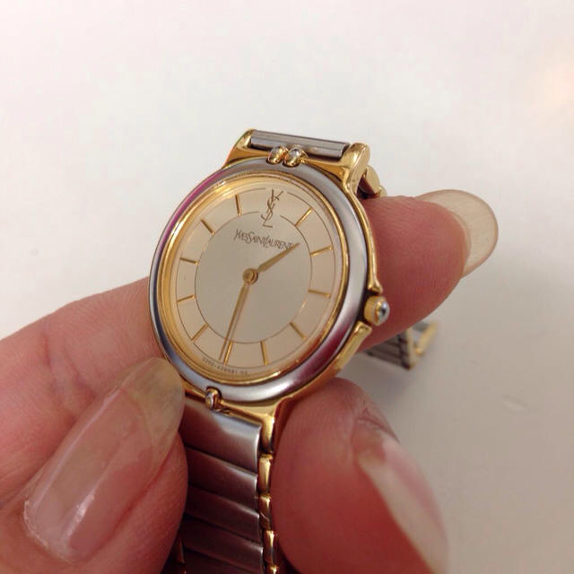 Saint Laurent(サンローラン)のイヴサンローラン シルバー×ゴールド レディースのファッション小物(腕時計)の商品写真