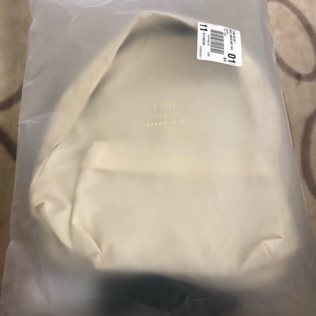 FEAR OF GOD(フィアオブゴッド)のFear of God Essentials Graphic Backpack メンズのバッグ(バッグパック/リュック)の商品写真