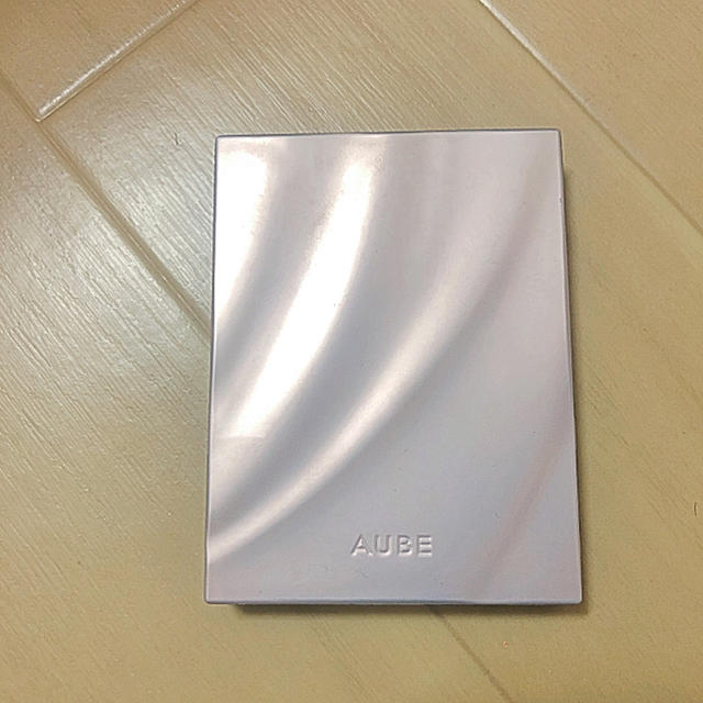 AUBE couture(オーブクチュール)のオーブクチュールブラシひと塗りシャドウ コスメ/美容のベースメイク/化粧品(アイシャドウ)の商品写真