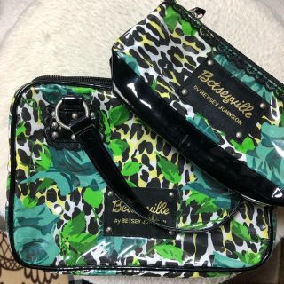 ベッツィジョンソン(BETSEY JOHNSON)のBETSEY JOHNSON ポーチ2点セット(ポーチ)