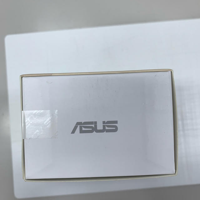 ASUS(エイスース)のASUS ZenFone Max Plus M1 スマホ/家電/カメラのスマートフォン/携帯電話(スマートフォン本体)の商品写真