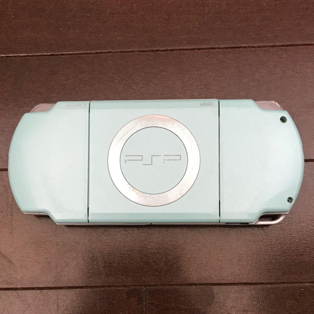 PlayStation Portable(プレイステーションポータブル)のSONY PSP2000 本体のみ 水色 送料無料 エンタメ/ホビーのゲームソフト/ゲーム機本体(携帯用ゲーム機本体)の商品写真