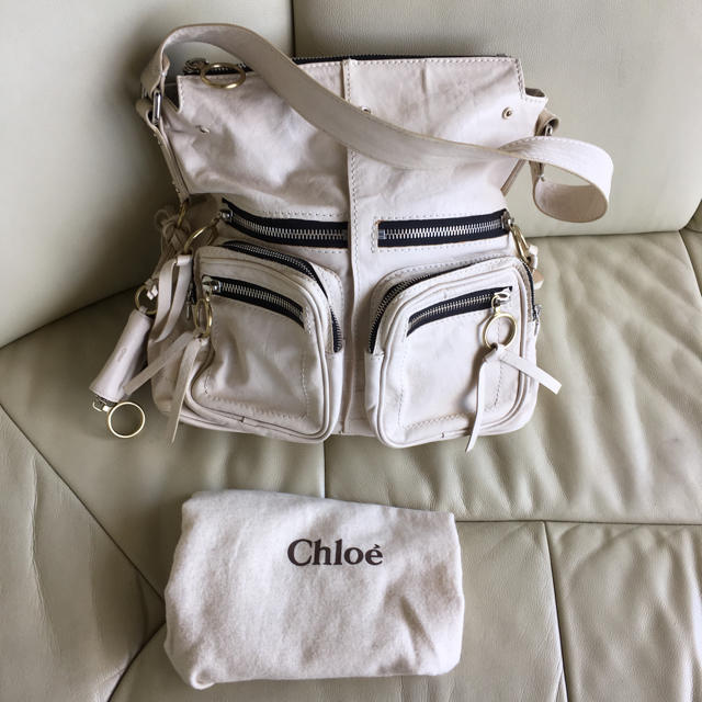 Chloe(クロエ)のNAHO さん専用 クロエ ショルダーバック 白 レディースのバッグ(ショルダーバッグ)の商品写真