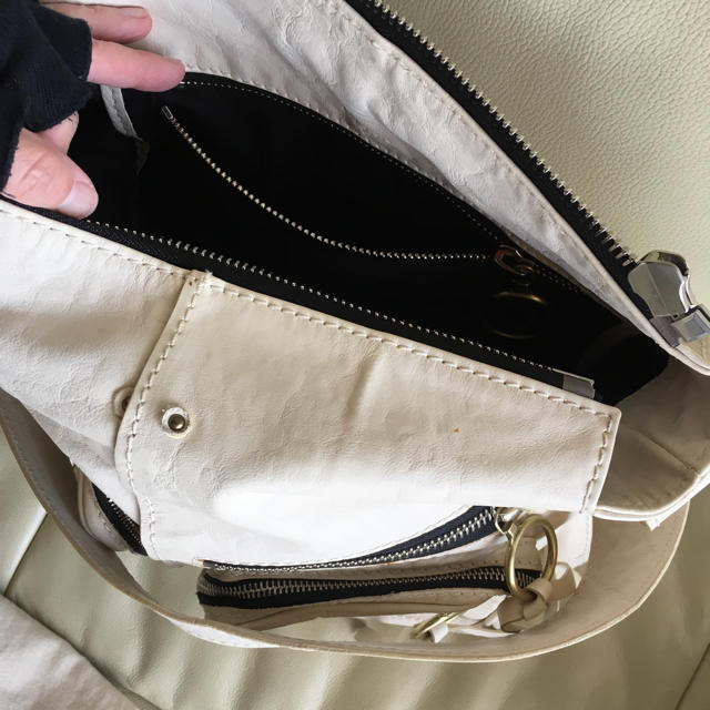 Chloe(クロエ)のNAHO さん専用 クロエ ショルダーバック 白 レディースのバッグ(ショルダーバッグ)の商品写真