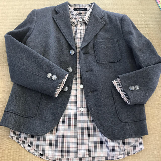 BURBERRY(バーバリー)の専用です。バーバリー フォーマル グレー 120 3点セット キッズ/ベビー/マタニティのキッズ服男の子用(90cm~)(ドレス/フォーマル)の商品写真