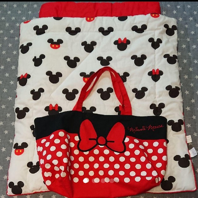 Disney(ディズニー)のお値下げ！ミッキーミニー お布団 セット キッズ/ベビー/マタニティの寝具/家具(ベビー布団)の商品写真