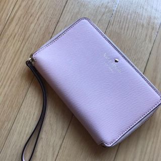 ケイトスペードニューヨーク(kate spade new york)の【美品】katespade パスポートケース(旅行用品)