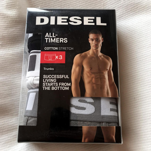 DIESEL(ディーゼル)の新品正規品◆DIESELディーゼル◆ボクサーパンツ◆3パック◆Sサイズ メンズのアンダーウェア(ボクサーパンツ)の商品写真