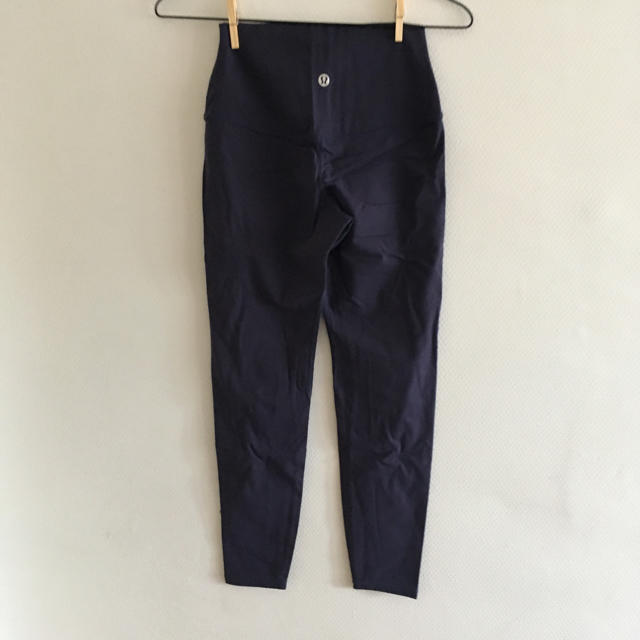 lululemon(ルルレモン)の*outlet* size4 lululemon pants スポーツ/アウトドアのトレーニング/エクササイズ(ヨガ)の商品写真