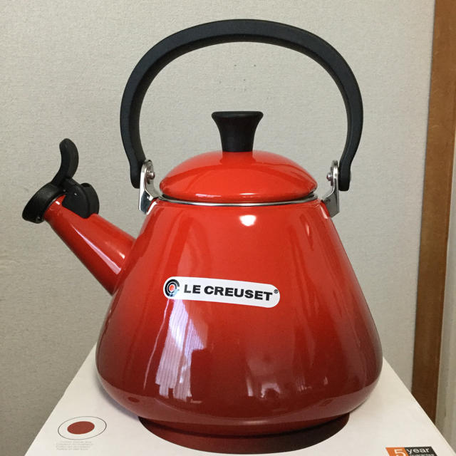 LE CREUSET(ルクルーゼ)の《新品未使用》 ル・クルーゼ ケトル  1.6L  インテリア/住まい/日用品のキッチン/食器(調理道具/製菓道具)の商品写真