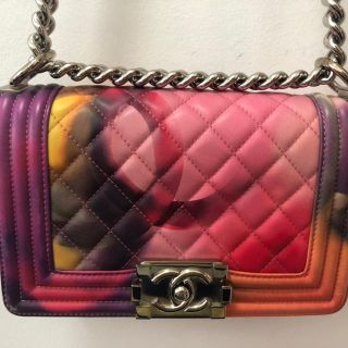 シャネル(CHANEL)の希少 桜のシーズンにぴったり！ CHANEL  ボーイ シャネル マルチカラー (ショルダーバッグ)