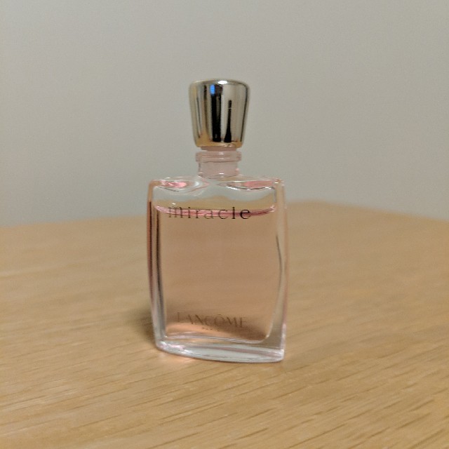 LANCOME(ランコム)のランコム　ミラク　5ml　ミスディオール　専用 コスメ/美容の香水(香水(女性用))の商品写真