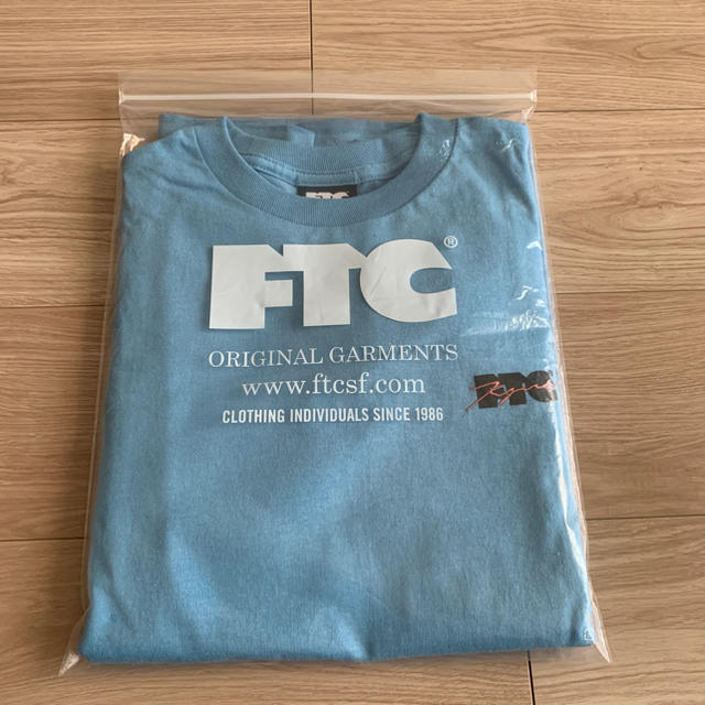 FTC(エフティーシー)のftc kyne キネ supreme ロンt 水色 Mサイズ メンズのトップス(Tシャツ/カットソー(七分/長袖))の商品写真