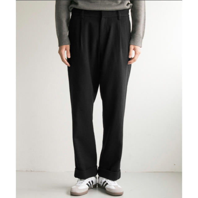 URBAN RESEARCH - URBAN RESEARCH Wool tuck wide pantsの通販 by