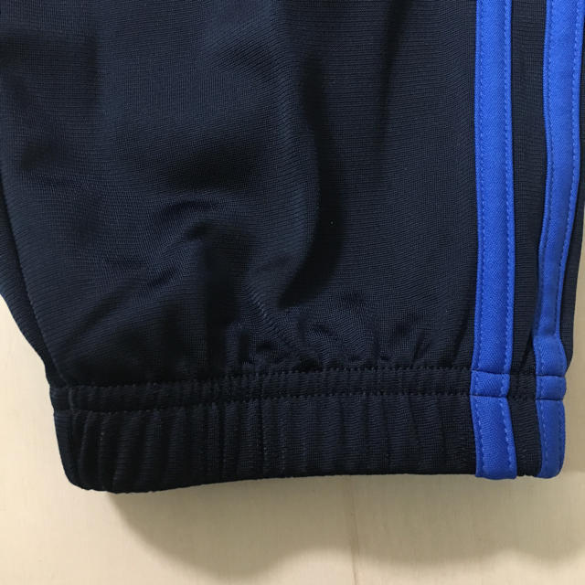 adidas(アディダス)のアディダス ジャージ ズボン 150センチ 新品 キッズ/ベビー/マタニティのキッズ服男の子用(90cm~)(パンツ/スパッツ)の商品写真