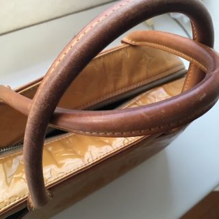 ルイヴィトン(LOUIS VUITTON)のヴィトン ヴェルニ 正規品  (ハンドバッグ)