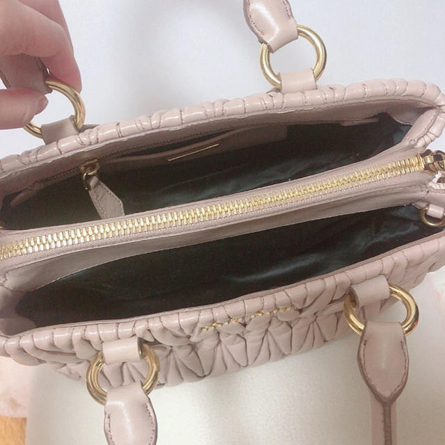 miumiu - 値下げ中 ミュウミュウ マテラッセ の通販 by ✩.*˚|ミュウ