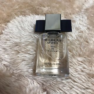 エスティローダー(Estee Lauder)のエスティローダー MODERNMUSE(香水(女性用))