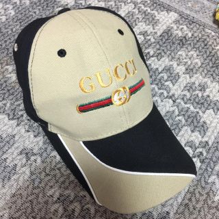 グッチ(Gucci)のGUCCI キャップ  グッチ好きの方に(キャップ)