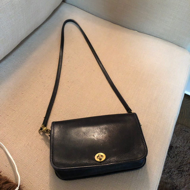 COACH   オールドコーチ ショルダーバッグ 黒の通販 by rin｜コーチ