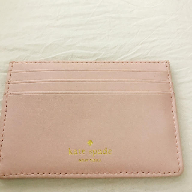 kate spade new york(ケイトスペードニューヨーク)のKate spade カードケース 定期入れ レディースのファッション小物(名刺入れ/定期入れ)の商品写真