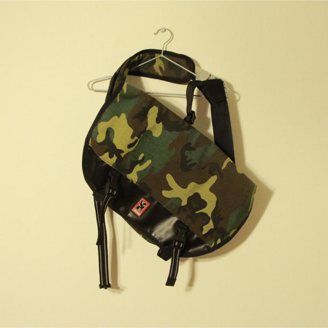 CHROME(クローム)のCHROME クローム カモ柄 メッセンジャー バッグ メンズのバッグ(メッセンジャーバッグ)の商品写真