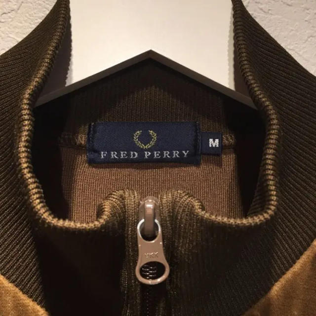 FRED PERRY(フレッドペリー)のFRED PERRY ベロア トラックジャケット ジャージ フレッドペリー メンズのジャケット/アウター(ブルゾン)の商品写真