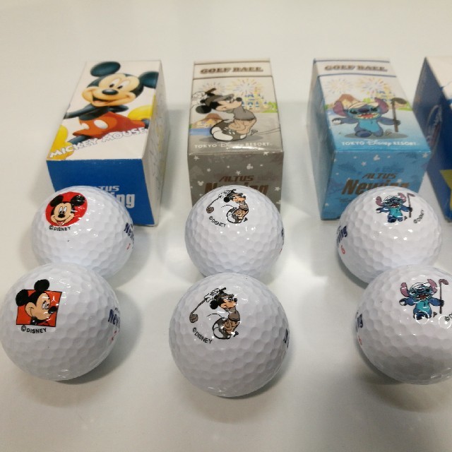 Disney(ディズニー)のディズニー　ゴルフボール チケットのスポーツ(ゴルフ)の商品写真