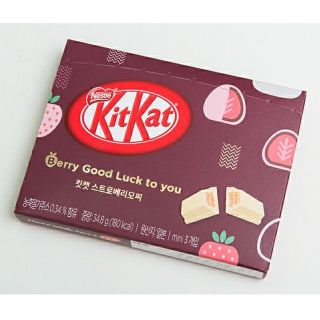 ネスレ(Nestle)の韓国限定 キットカット ストロベリー餅 2個セット(菓子/デザート)