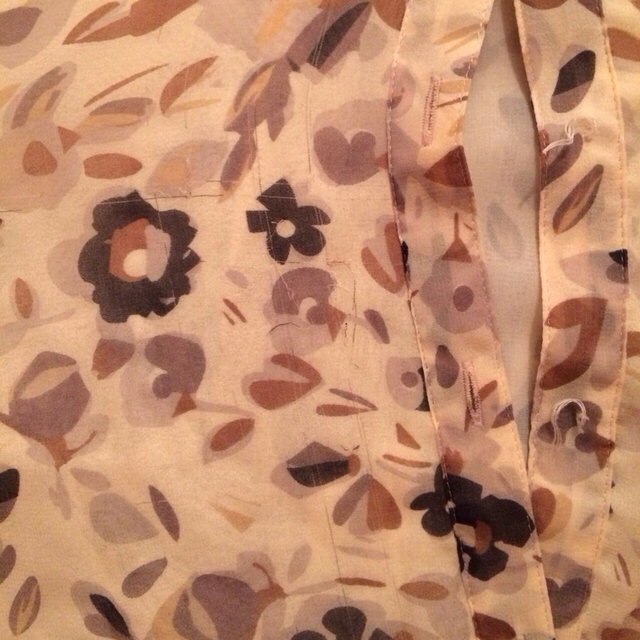 GRACE CONTINENTAL(グレースコンチネンタル)のグレースコンチネンタル花柄リボンブラウス レディースのトップス(シャツ/ブラウス(半袖/袖なし))の商品写真