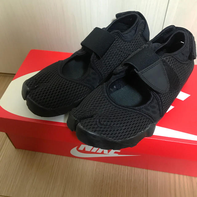 NIKE - Nike エアリフト ブリーズ ブラックの通販 by Ayaka's shop ...