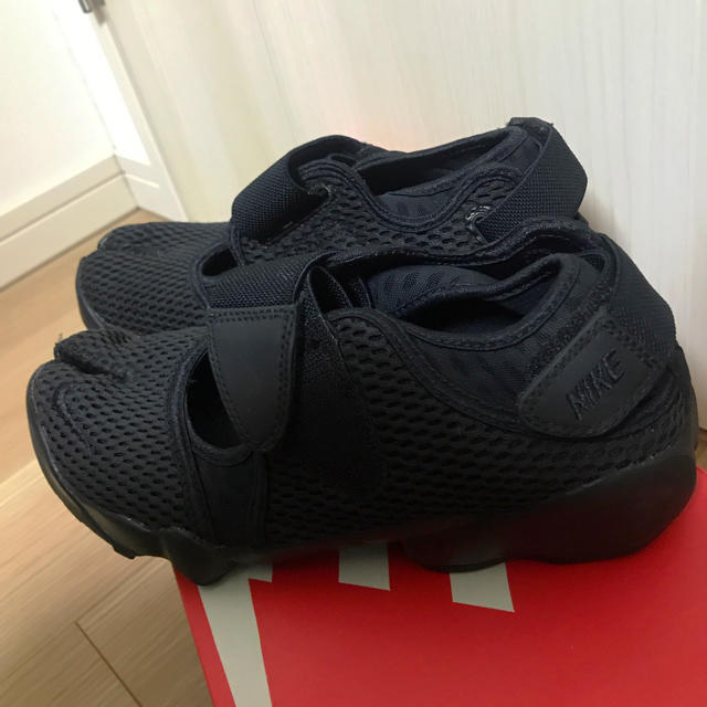 NIKE - Nike エアリフト ブリーズ ブラックの通販 by Ayaka's shop ...