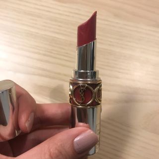 イヴサンローランボーテ(Yves Saint Laurent Beaute)のイヴサンローラン リップ10(口紅)