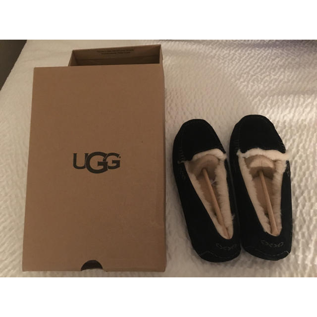 UGG(アグ)の新品未使用 UGG モカシン アンスレー   レディースの靴/シューズ(スリッポン/モカシン)の商品写真