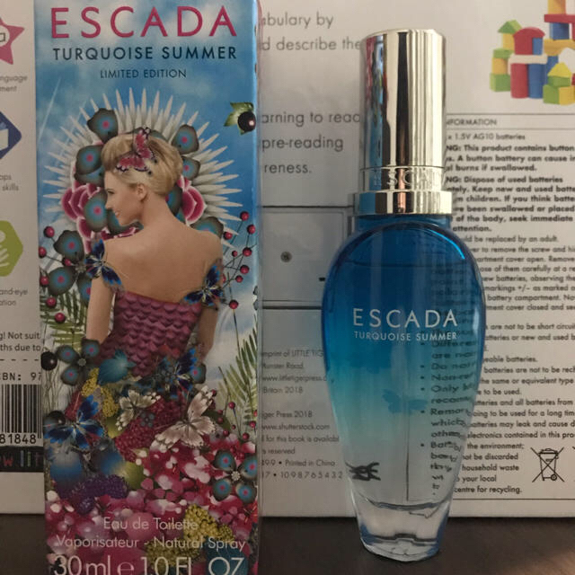 ESCADA(エスカーダ)のescada  ターコイズ サマー TURQUOISE SUMMER コスメ/美容の香水(香水(女性用))の商品写真