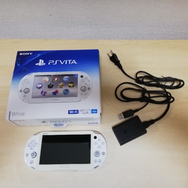 携帯用ゲーム機本体PSVITA PCH-2000本体