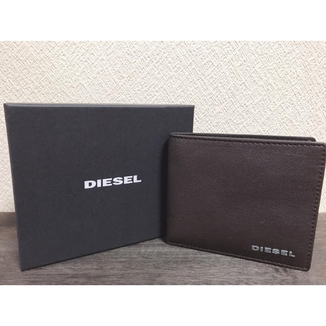 DIESEL(ディーゼル)のmorayu様専用！値下げ ディーゼル 二つ折り 財布 diesel  メンズのファッション小物(折り財布)の商品写真