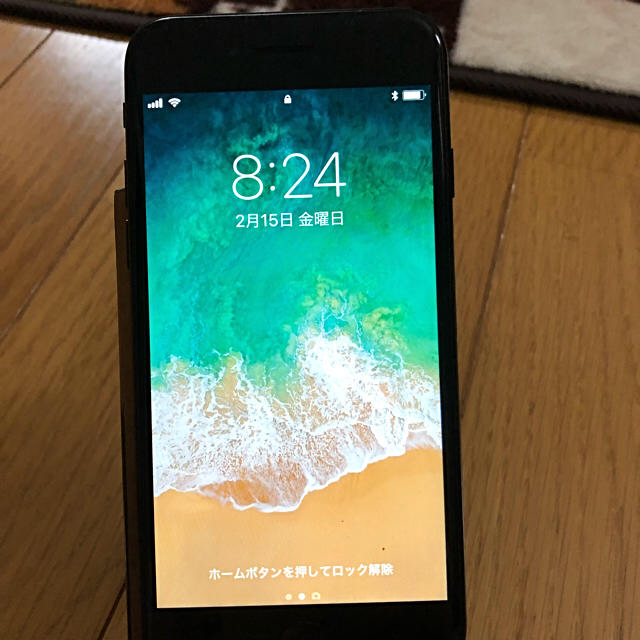 iPhone7ジェットブラック128GB au