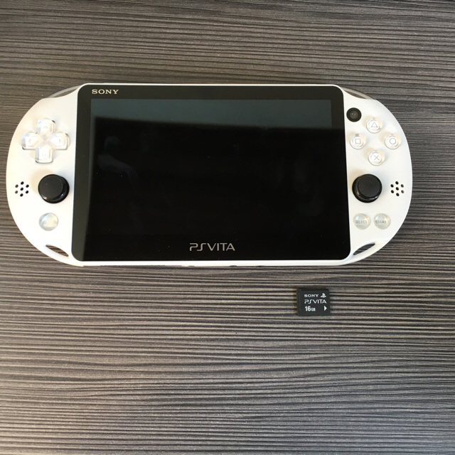 ゲームソフト/ゲーム機本体ps vita PCH-2000、16GBメモリーカードつき