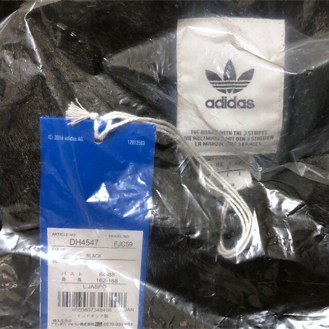 adidas(アディダス)のL 国内正規品 adidas Originals ファージャケット 黒 新品 レディースのジャケット/アウター(毛皮/ファーコート)の商品写真