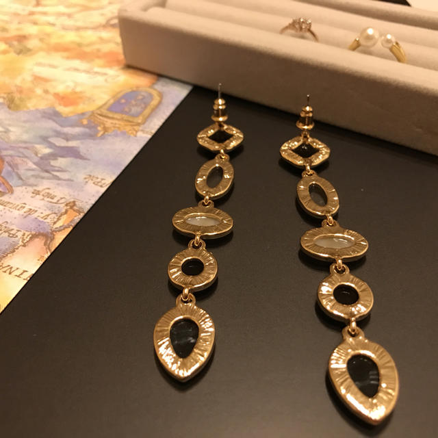 Ameri VINTAGE(アメリヴィンテージ)のimport bijou pierce✩︎‧₊インポート ビジュー ピアス＊は レディースのアクセサリー(ピアス)の商品写真