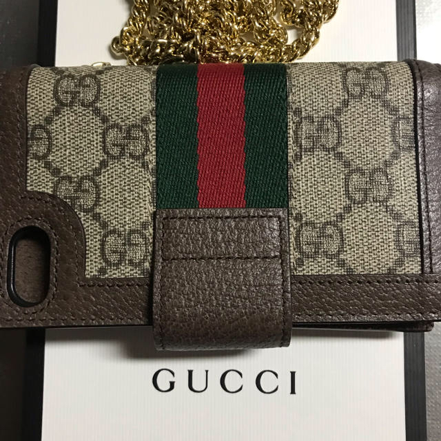 Gucci(グッチ)のAKI様専用   GUCCI  G GチェーンiPhone7/8ケース スマホ/家電/カメラのスマホアクセサリー(iPhoneケース)の商品写真