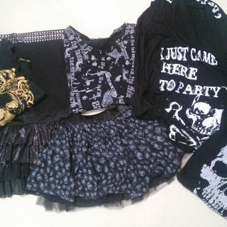 スカル多数!ROCK系☆洋服7着セット(Tシャツ(半袖/袖なし))