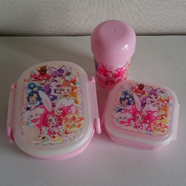 BANDAI(バンダイ)のプリキュアアラモード お弁当箱セット インテリア/住まい/日用品のキッチン/食器(弁当用品)の商品写真