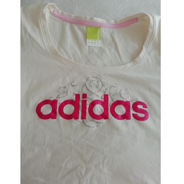 adidas(アディダス)のアディダス　Tシャツ　L サイズ レディースのトップス(Tシャツ(半袖/袖なし))の商品写真